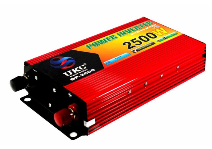 Інвертор UKC 12-220 V 2500 W Червоний