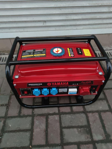 Генератор бензиновий Yamaha Eu6500XCS 3,5 кВт 3-x фазний