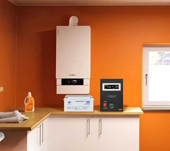ДБЖ LogicPower LPY-B-PSW-500VA+ (350 Вт) 12В 5/10A, правильна синусоїда